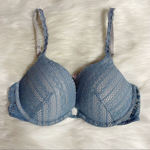 32D Victoria's Secret Push-Up Lace Bra